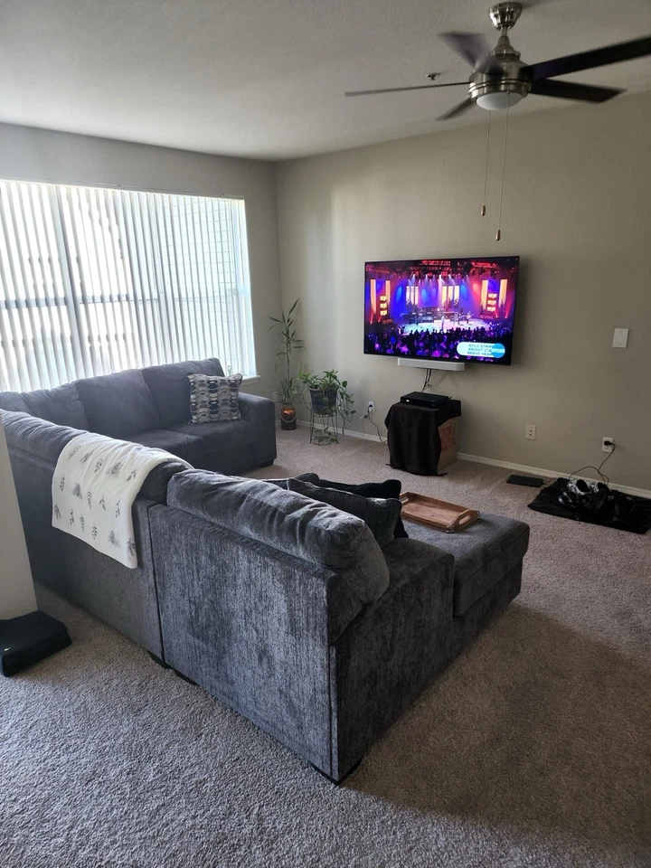 Brown couch sofa in great conditions - Image 3 of 3