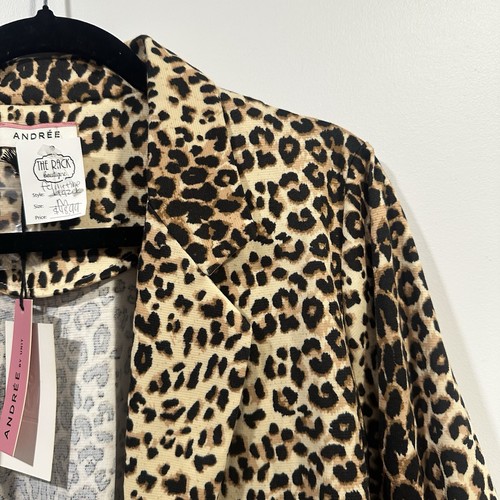 Andree Leopard Blazer NWT Size Medium Oversized - Picture 5 of 5