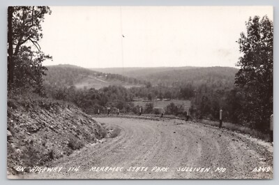Sullivan Missouri, Meramec State Park Highway 114 Dirt Road c1940s RPPC Postcard