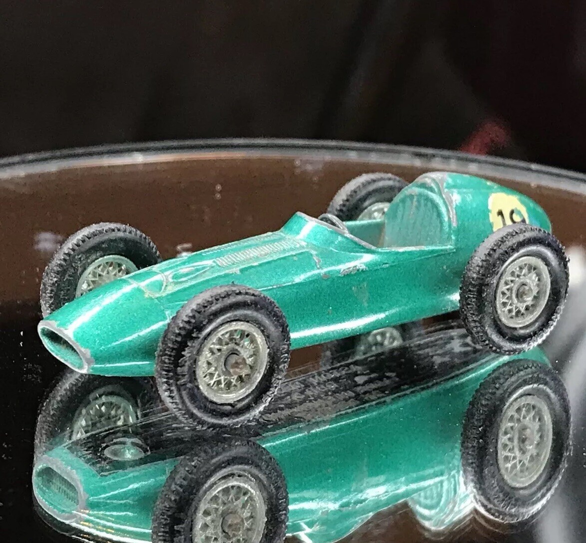 Aston Martin DBR1 1959 Le Mans – Top Model 1/43 N°19 – Très Rare