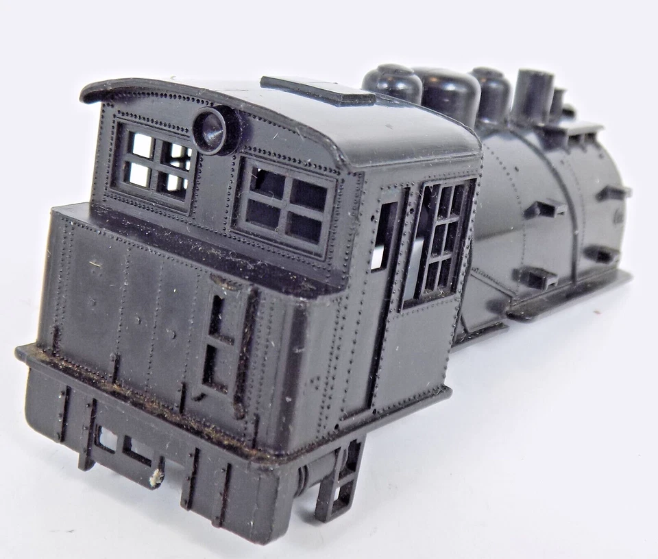 HO / RIVAROSSI / SWITCHER LOCOMOTIVE / SHELL / PLASTIC PARTS - Image 4 of 4