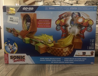 Sonic The Hedgehog Go Go Racers Deluxe Playset with Diecast Super Sonic Figure
