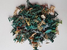 Vintage Huge Lot Soldiers Figurines Over 120 Pcs Army Men RARE Lot 2