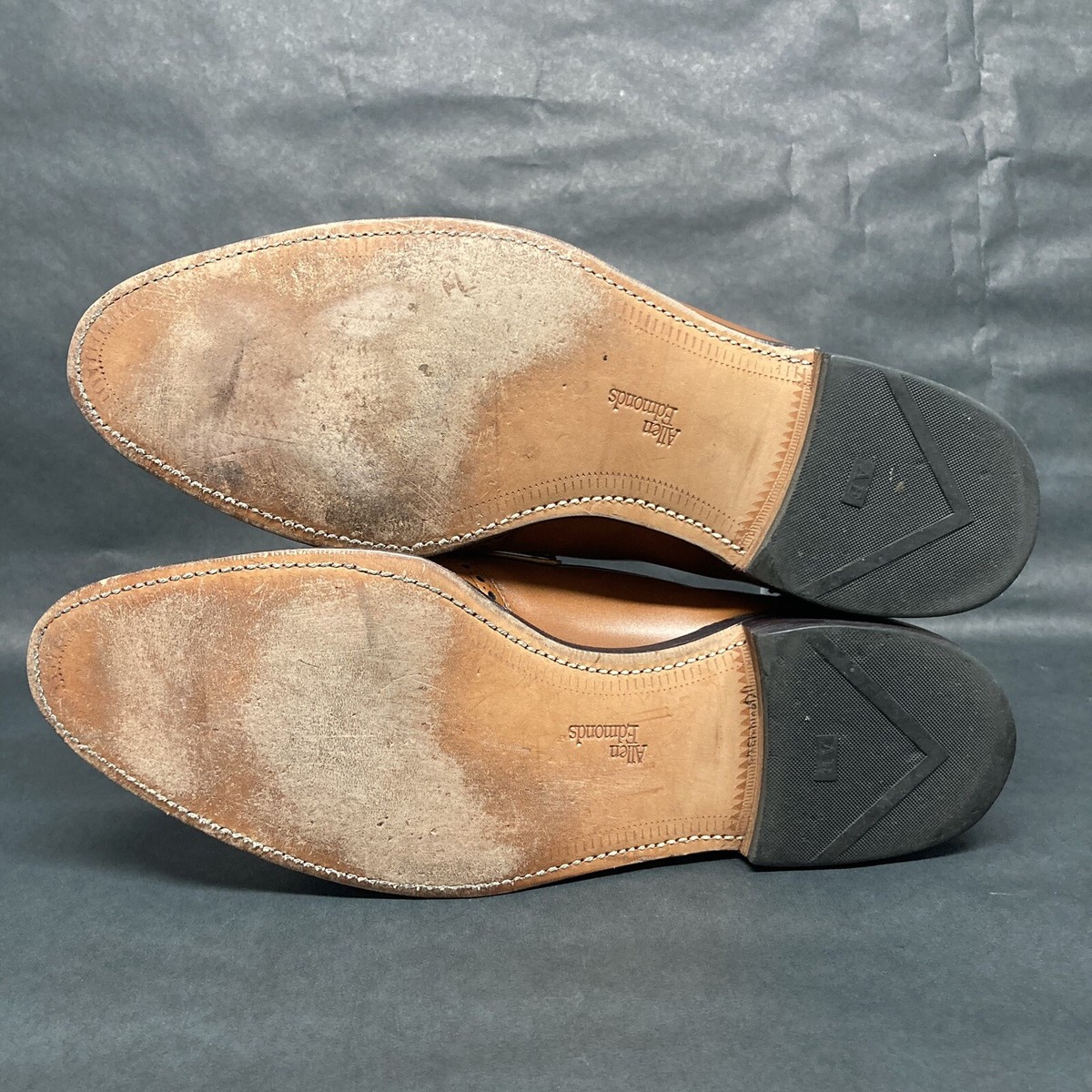 Allen Edmonds Wakefield Mens 10.5 D Tan Leather Canvas Kiltie Wingtip Loafers Allen Edmonds kiltie tassel loafer in tan leather.... | Depop main image 3