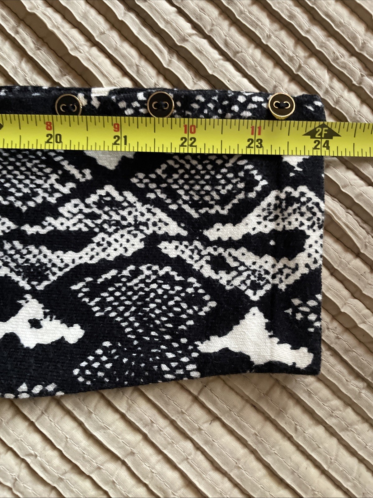 McLaughlin Black White Snakeskin Python Stretchy … - image 10