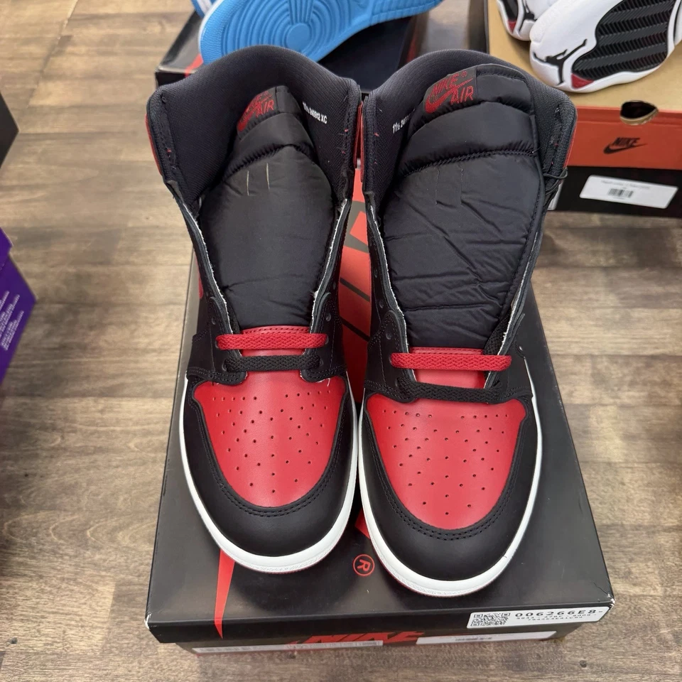 Talla 11.5 - Air Jordan 1 Retro '85 OG 2025 High Bred / Banned (NUEVO) Foto 2 de 4