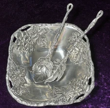 Arthur Court Salad Bowl Utensil Serving Set Silver Tone Grapes & Leaves