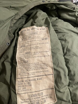 US Army Vietnam War Era Large M-1949 Mountain Sleeping Bag (USED