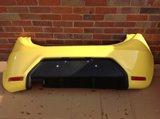 MG3 Mg 3 REAR BUMPER COMPLETE REFLECTOR LIGHTS & DIFFUSER YELLOW 30063559 NEW,