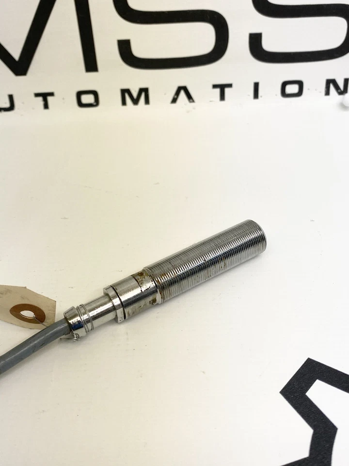 New Cutler-Hammer E57LAL18T111 Ser E1 Inductive Proximity Sensor 18mm 10-30VDC - Image 3 of 4