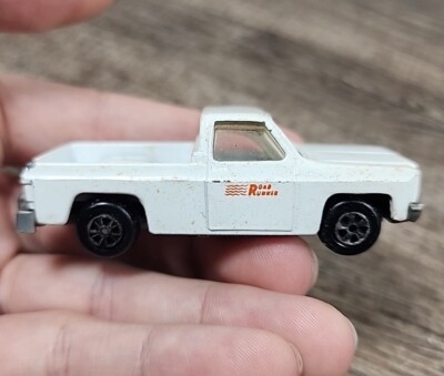 ☆ERTL Hardee's Road Runner Fleet Side 90 Chevrolet Vintage Model