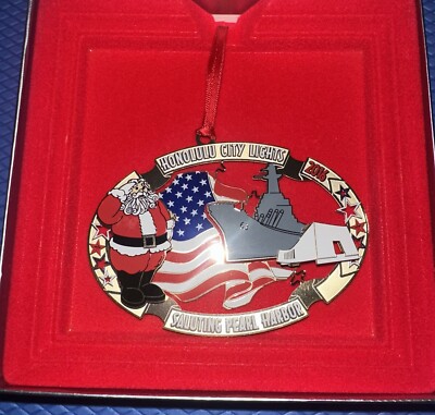 2016 Honolulu City Lights Ornament Saluting Our Heroes