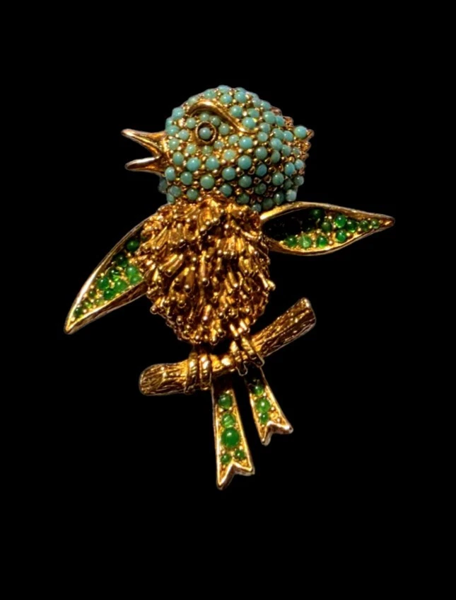 25+ Ciner Signed Vintage & Antique Fashion Brooches & Pins for