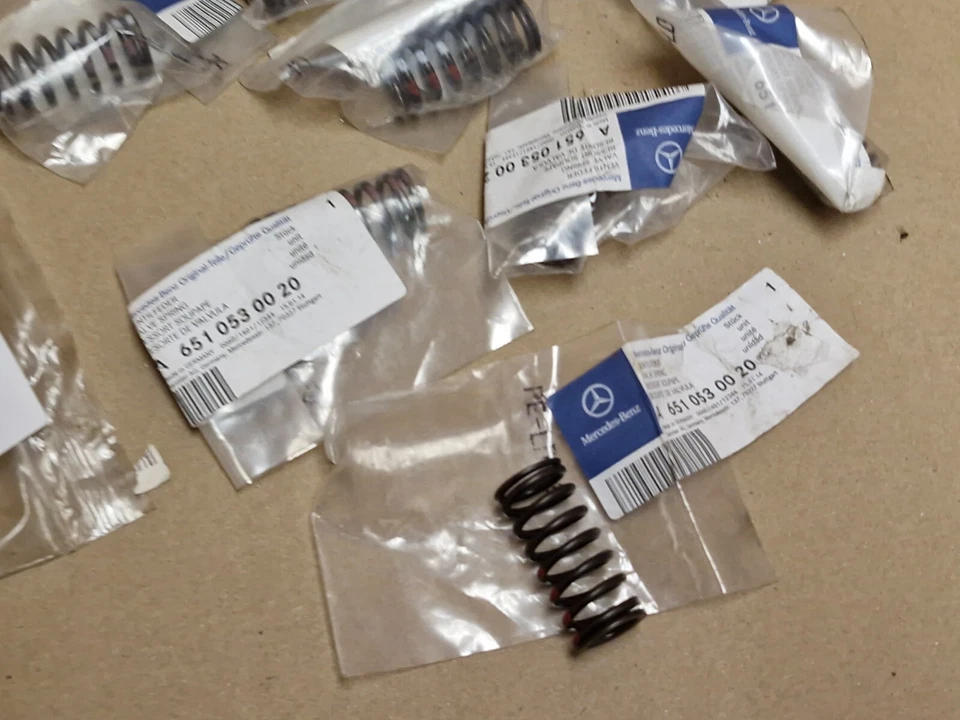 Mercedes Sprinter W906 Exhaust Valve Spring X7 A6510530020 Genuine NEW OEM - Image 3 of 4