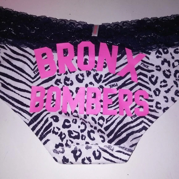 Victoria Secret ROSA Panty Mediano Azul Blanco Borde de Encaje MLB Bronx Bombers Foto 2 de 3