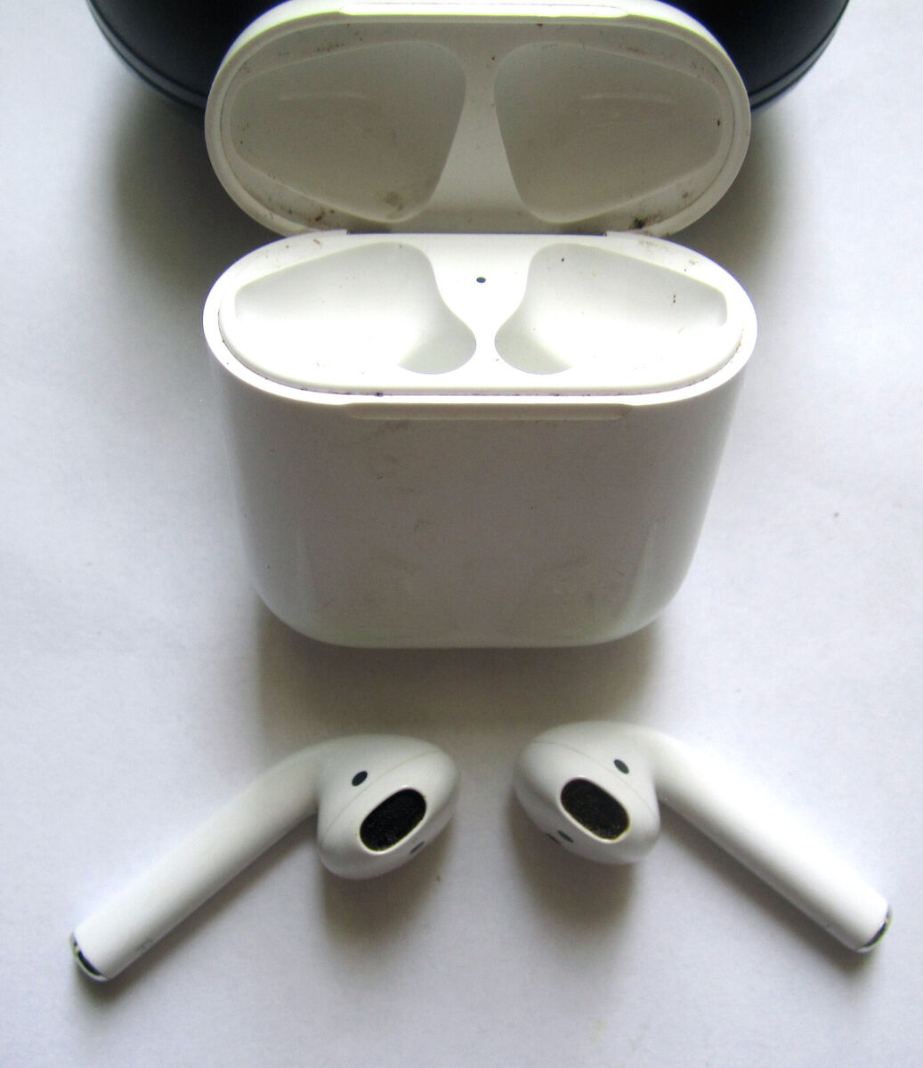 Apple AirPods 2nd Generation A2032, A2031 A1602 EMC2862 Apple AirPods 2nd Generation A2032, A2031 A1602 EMC2862