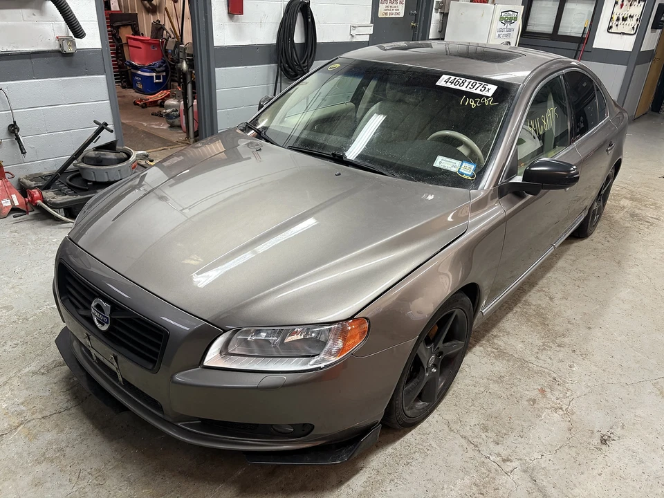 Used Radiator fits: 2010 Volvo 80 SERIES Grade A Foto 4 de 4