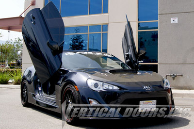 SCION FRS/Subaru BRZ 2013-2019  Vertical Doors inc. BOLT ON lambo door kit 