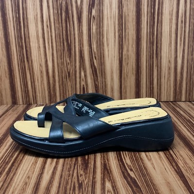 thom mcan flip flops