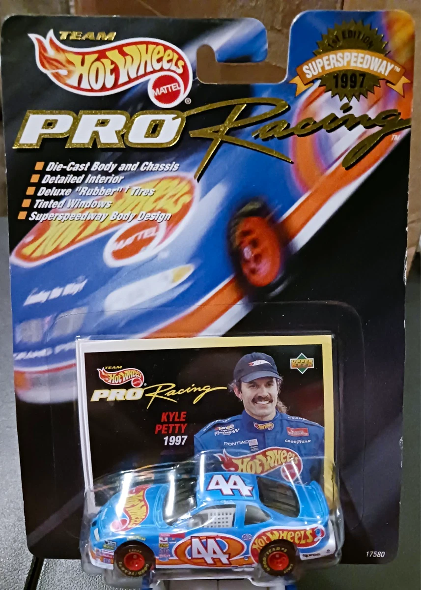 25+ Hot Wheels Diecast Racing Cars Kyle Petty 1997 Vehicle Year