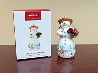 2023 Hallmark Ornament Terran S. Gardner ~ Snowtop Lodge #19
