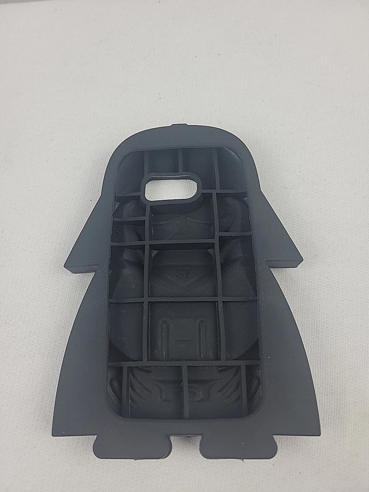 iPhone 6 Cell Phone Case Protector Shield Cover Darth Vader Star Wars  Figures  - Image 2 of 3