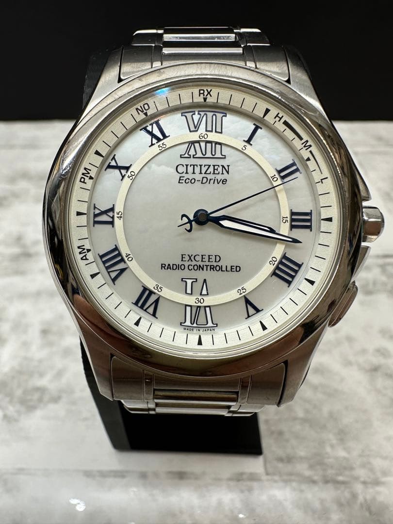 CITIZEN White EXCEED Japan Controlled Watch Vintage Dial Radio Eco-Drive - vintagewatches.pk