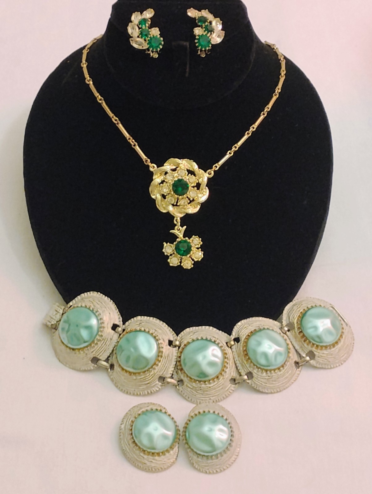 Vintage Rhinestone Necklace Baroque Pearl Chunky Bracelet Clip Earrings Jewelry Set