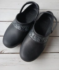 Crocs Mercy Work Clog Womens 9 Black Silver Floral Slip Resistant Slip On Shoes