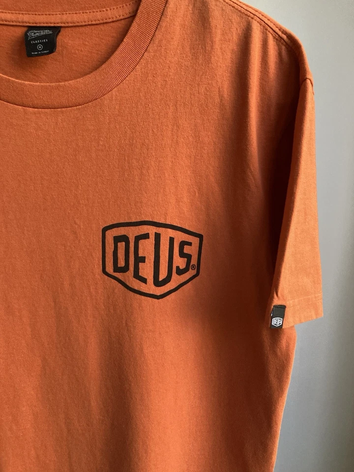 Camiseta Deus Ex Machina Naranja Para Hombre Mediana Biarritz Moto Surf Ropa de Calle Informal Foto 3 de 4