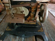 Vintage 1930's Childs Sewing Machine
