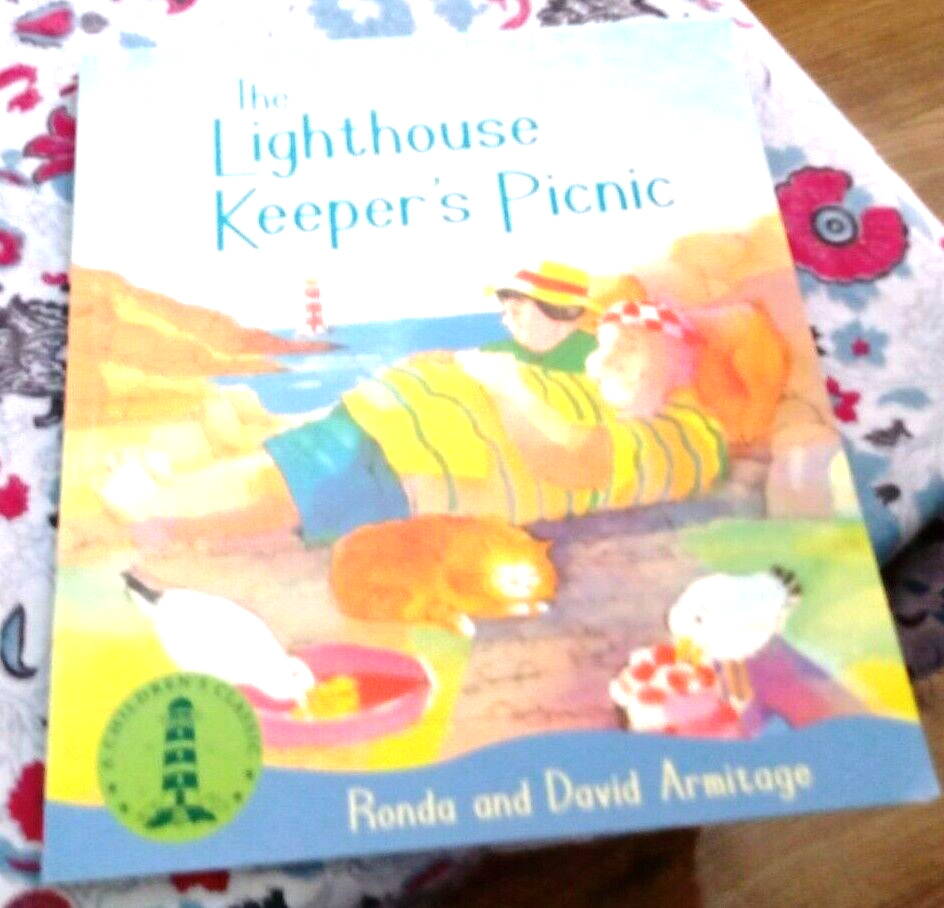 The Lighthouse Keeper's Picnic by Ronda and David Armitage Paperback