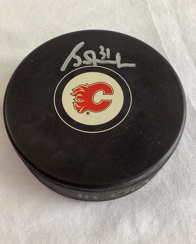 Grant Fuhr Calgary Flames Official Game Hand Signed Puck Autographed JSA COA HOF - Picture 6 of 9