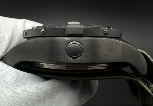 RARE Breitling Black Steel Avenger Seawolf (Code Yellow) Limited Edition 1/1000 - Picture 10 of 11