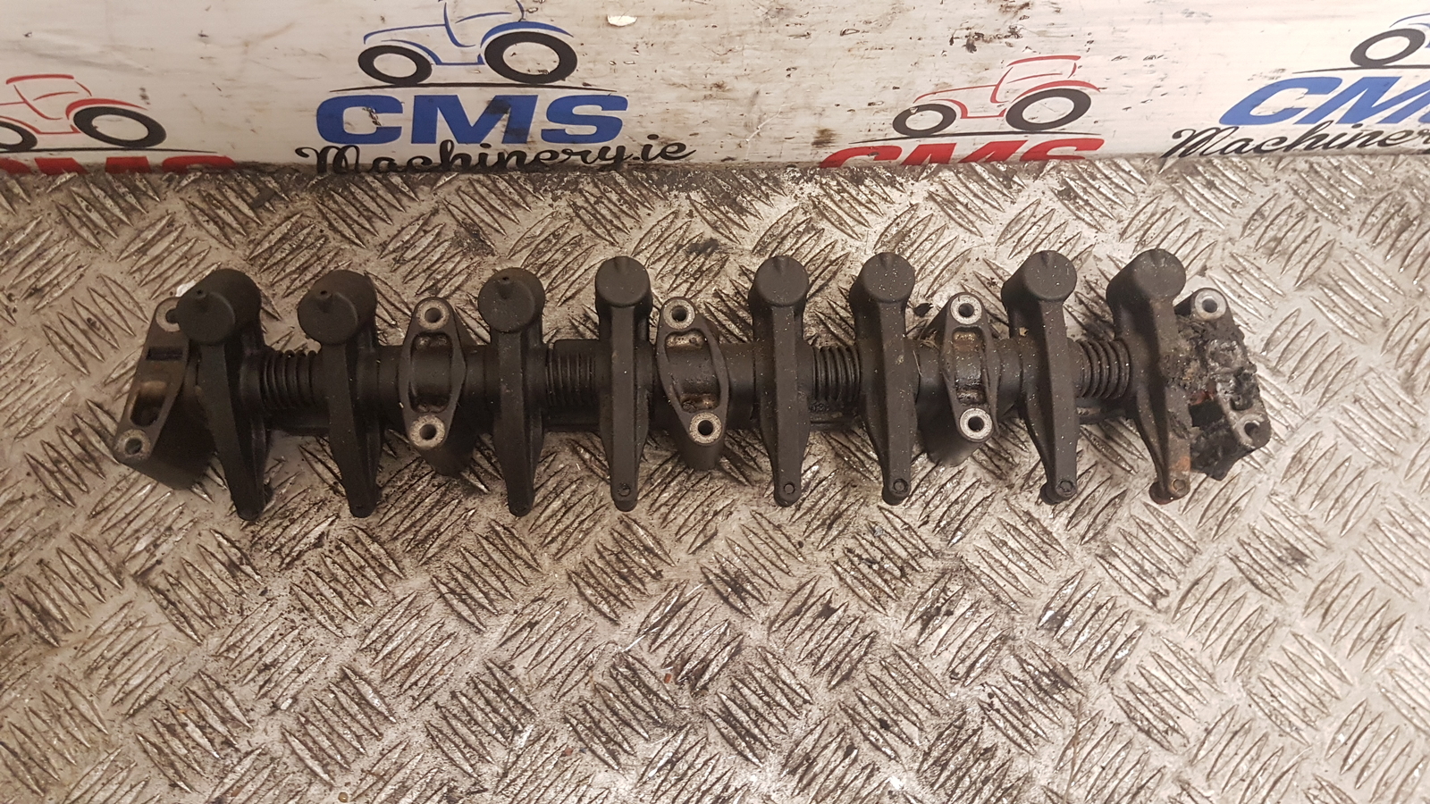 New Holland T5.120 Engine Rocker Shaft Assy 5801702179, 5801702180  