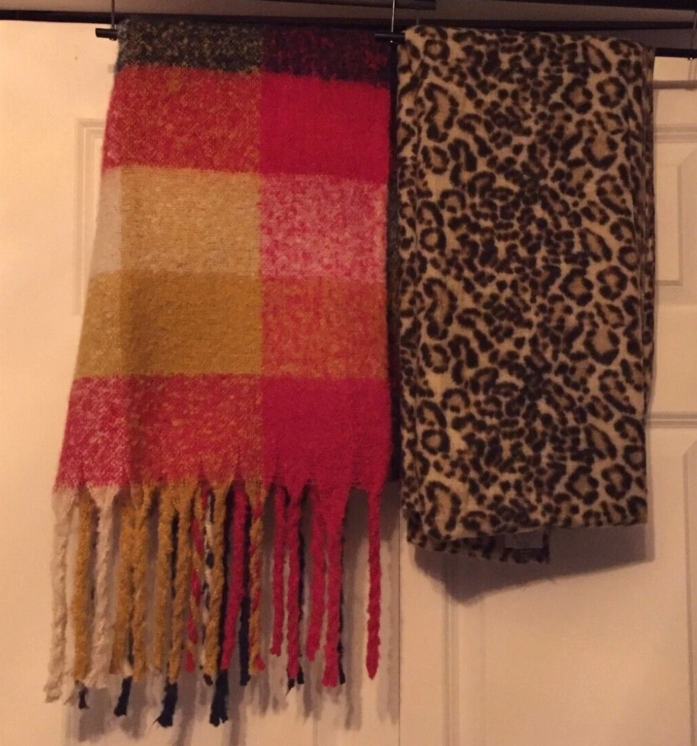 Time and tru store blanket scarf