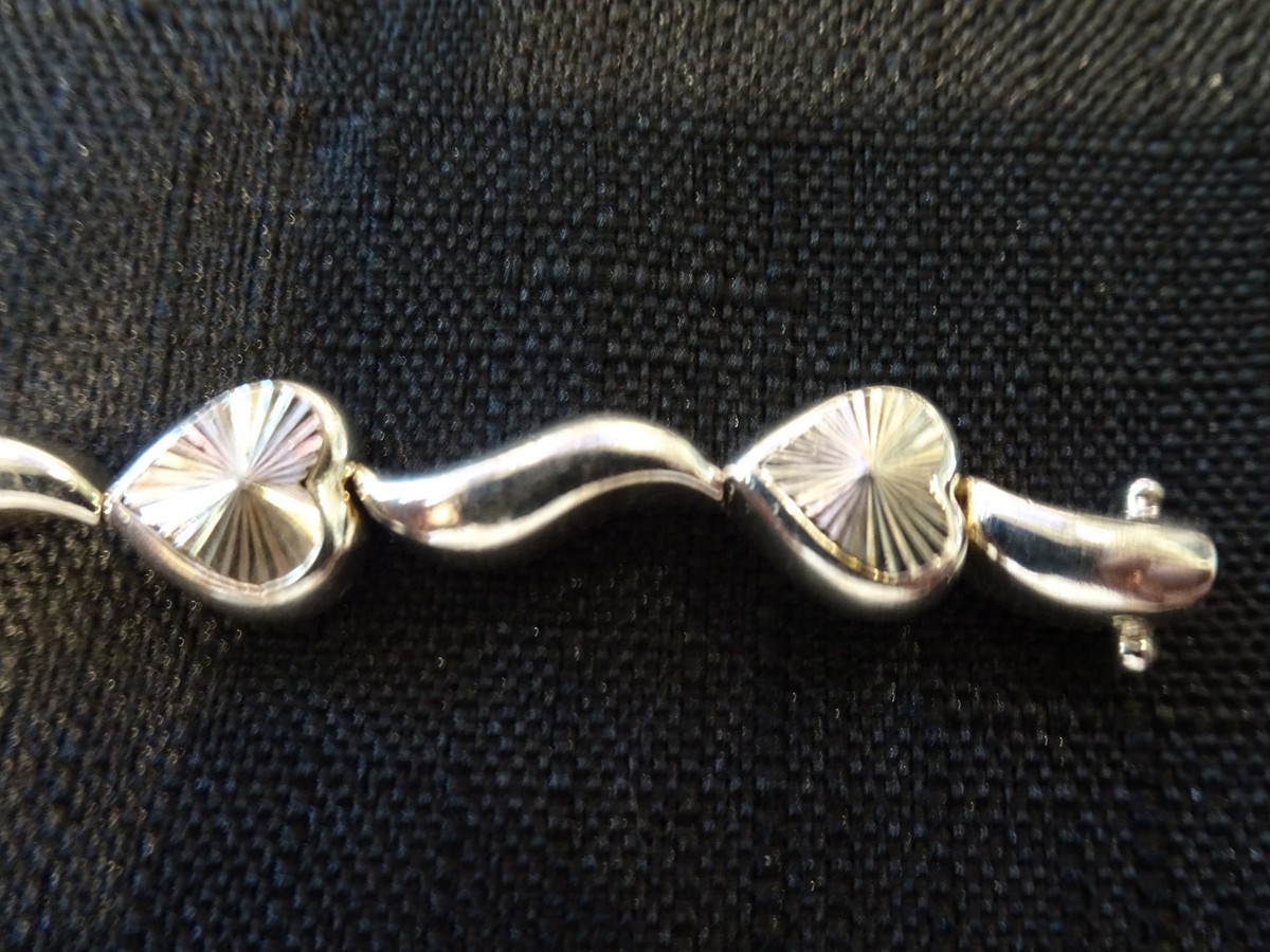 # 723-VINTAGE CI-STERLING SILVER 8 HEART BRACELET-925 View 6
