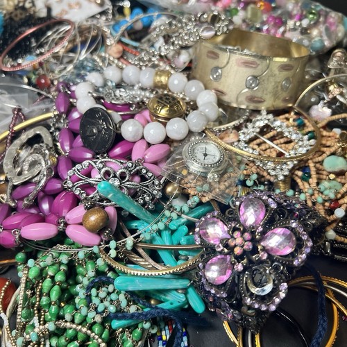 5LB SCRAP JUNK Jewelry Lot Craft Harvest Repurpose Salvage Broken Vintage-Now o - Bild 2 von 19