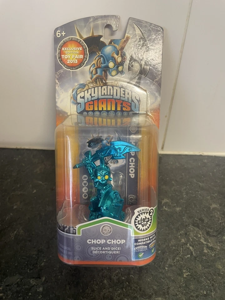 SKYLANDERS GIANTS [S2] Extremely Rare Metallic Blue Chop Chop (Boxed) - Image 3 of 4