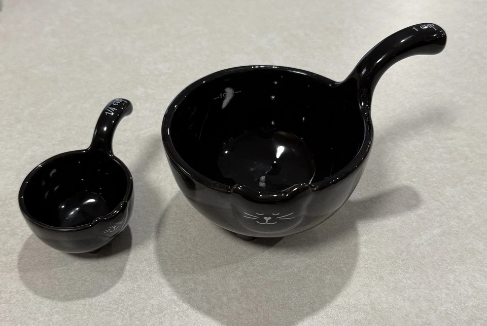 10 件草莓街嵌套黑猫陶瓷量杯 - 2 件套 — 第 2/4 张图片