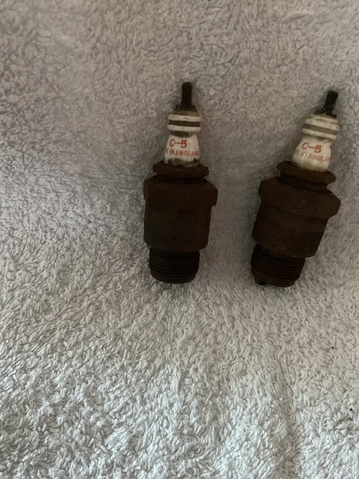 Champion C-5 spark plugs made in England vintage tractor - Image 3 of 4