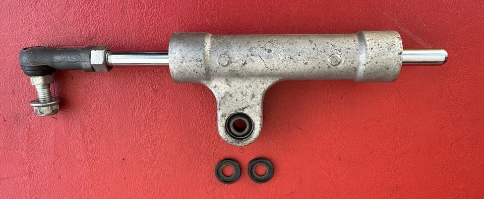 SUZUKI GSXR600 GSXR750 2006 2007 FABRICANTE DE EQUIPOS ORIGINALES JUEGO DE VÁSTAGOS DE DIRECCIÓN TRIPLE ÁRBOL SUPERIOR Foto 2 de 4