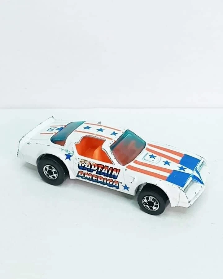 Hot Wheels - ERROR - "VHTF ORANGE INTERIOR" HOTBIRD - The Heroes Captain America - Image 2 of 4