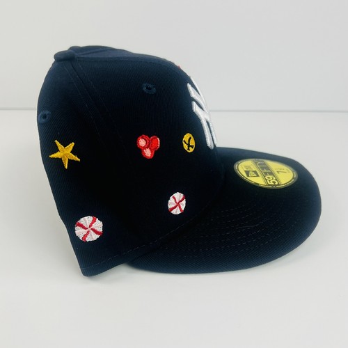 RARE NEW ERA 59Fifty New York Yankees  MLB Sleigh / Holly 2022 Size 7 1/2 - Picture 3 of 6