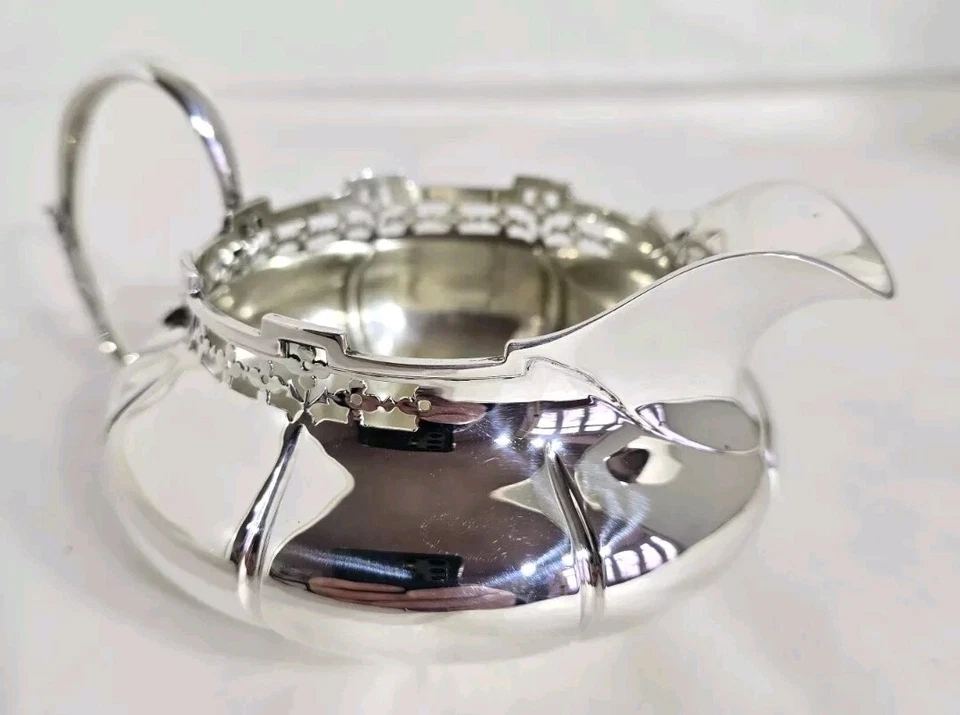 Antique George V sterling silver Cream Jug. Sheffield 1912. By Walker & Hall  - Image 3 of 4