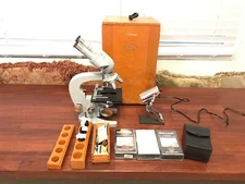 Vintage Tiyoda Tokyo 44336 Microscope - Lens and accessories