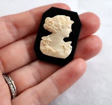 Beautiful Loose Antique Carved CAMEO on Onyx Woman with Flowers 1 and 3/8ths In