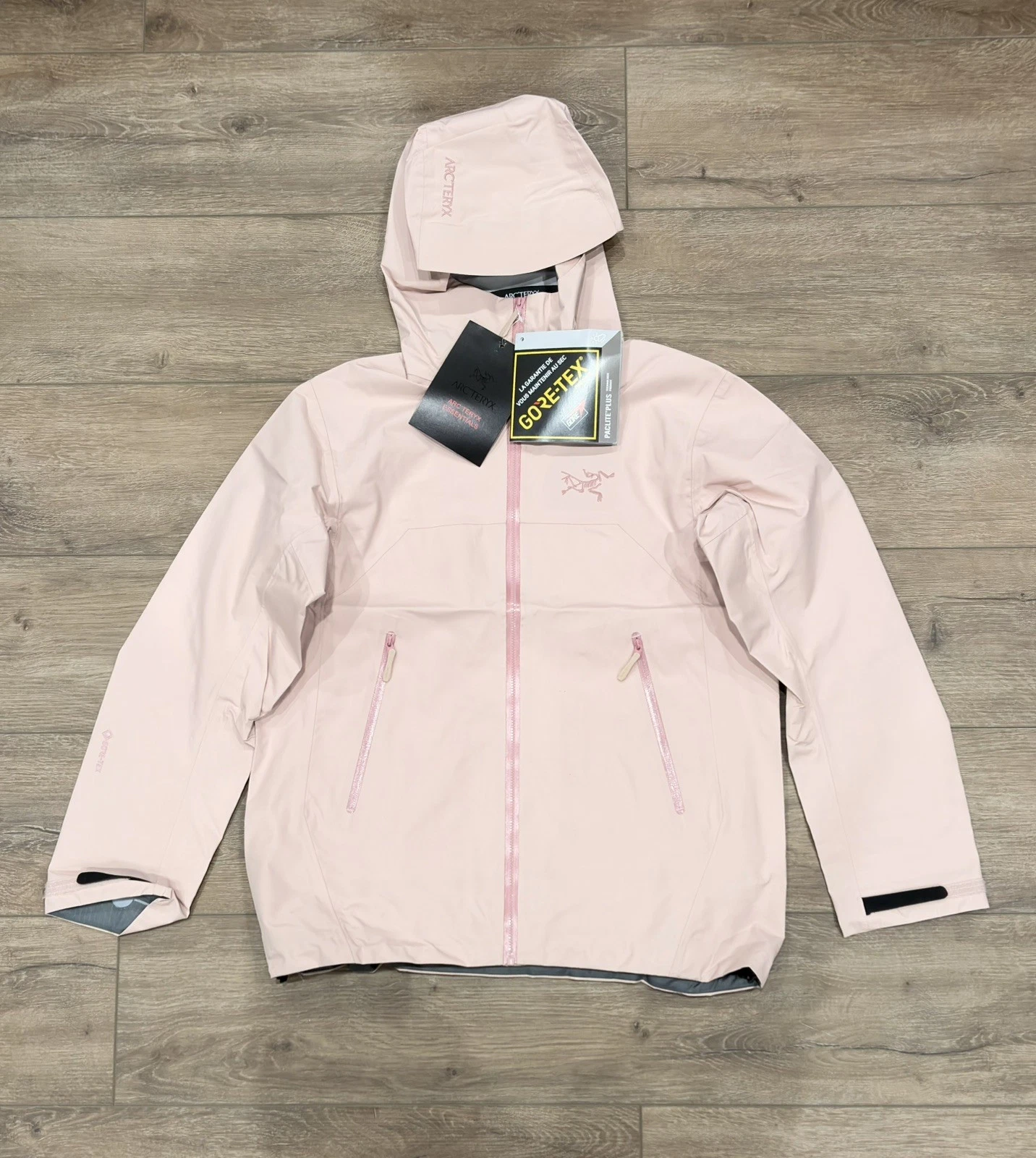 Pink Arcteryx Beta LT Women’s Jacket Size S Gore-tex Waterproof Outdoor Hiking
Opens in a new window