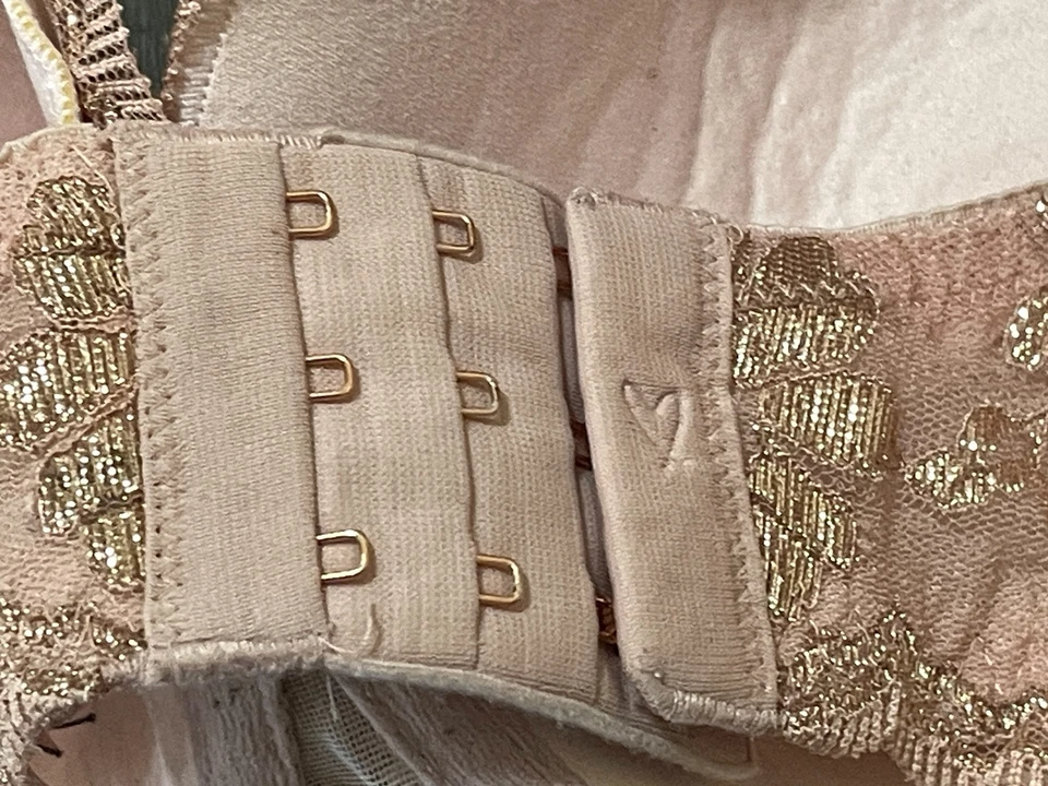 Victoria's Secret 胸罩 38DD Dream Angels 衬里半粉色金色衬垫钢圈 — 第 4/4 张图片