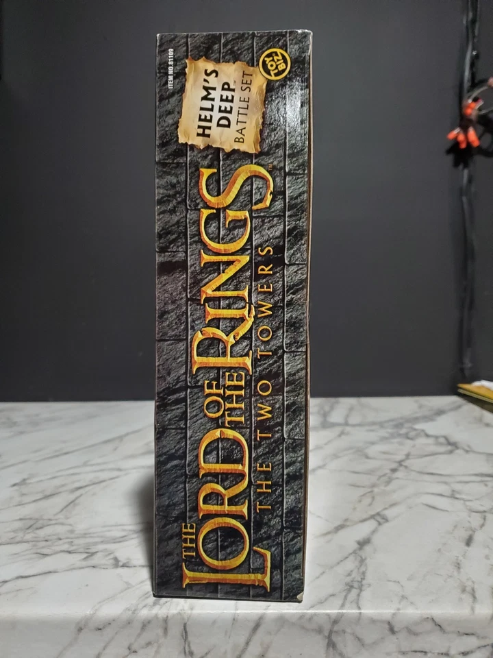 SET DE BATALLA PROFUNDA DEL TIMÓN DOS TORRES SEÑOR DE LOS ANILLOS ToyBiz 2003 sin usar, en caja Foto 4 de 4